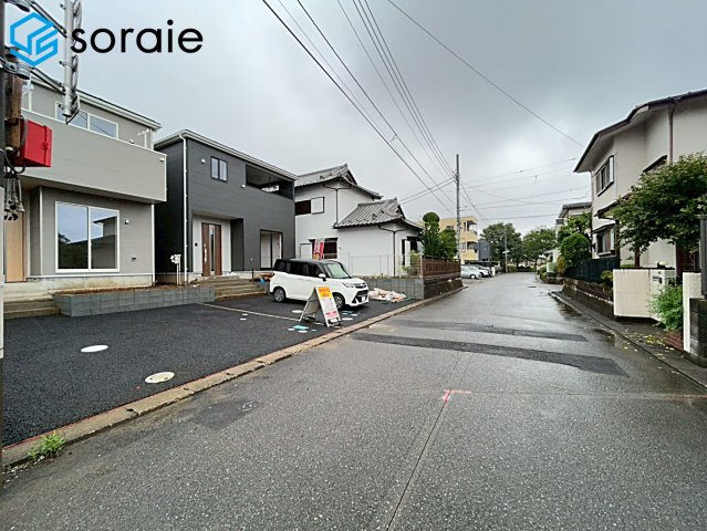 狭山市狭山台３丁目　全2棟　新築戸建　クレイドルガーデンの前面道路含む現地写真|2026/7/2撮影