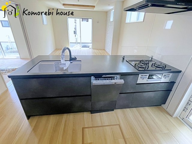 鴻巣市吹上本町2丁目　新築一戸建て　ブルーミングガーデン　01のキッチン|使いやすいキッチンです