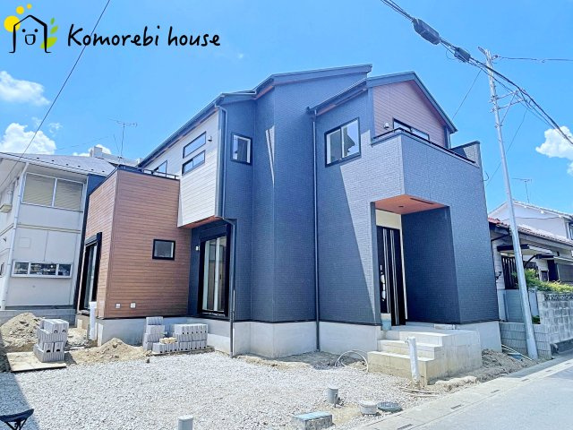 鴻巣市吹上本町2丁目　新築一戸建て　ブルーミングガーデン　01