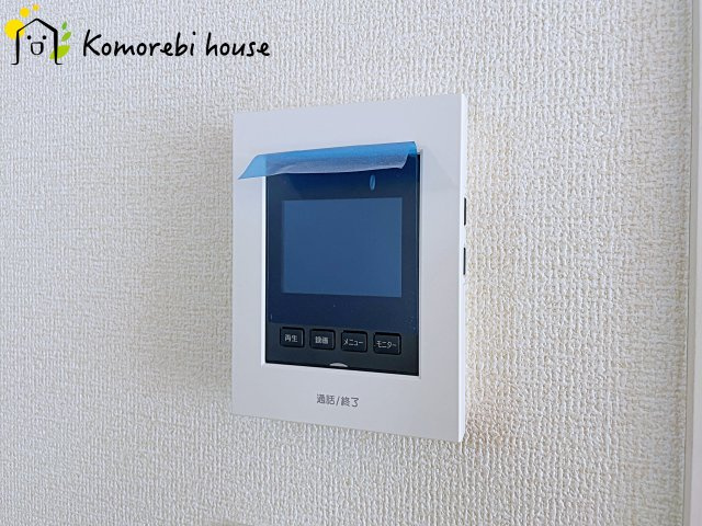 鴻巣市吹上本町2丁目　新築一戸建て　ブルーミングガーデン　01の防犯設備|モニター付インターホンです