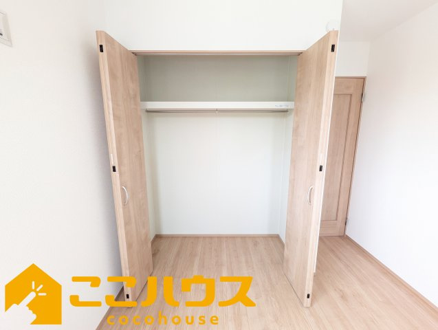 名護市宇茂佐1556番　新築戸建て　全7棟　A号棟の収納|洋服が多い方でも安心の収納力