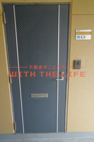 イルプリモ【キャッシュバック対象物件】の玄関|落ち着いた玄関です