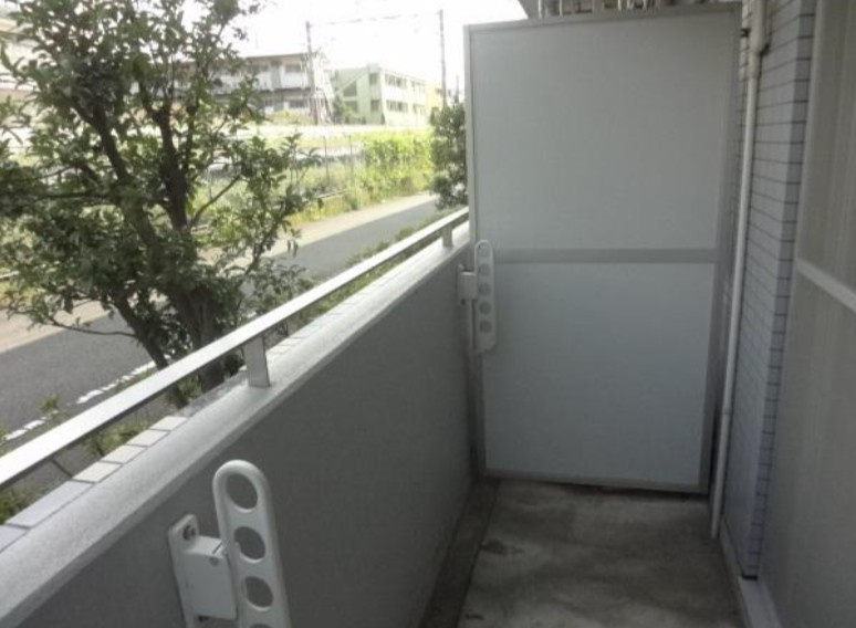 八王子市片倉町の賃貸マンションのバルコニー