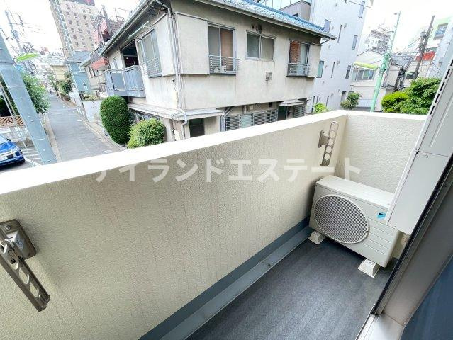 Opus Uno Sangenjaya　楽器演奏可　駅近　ネット無料　床暖房のバルコニー