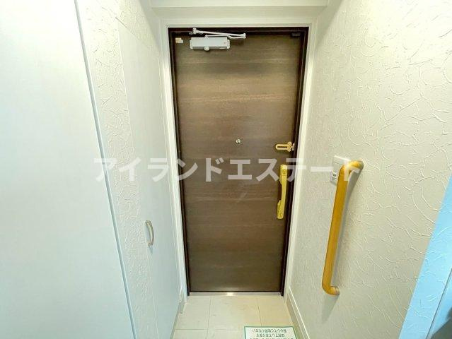 Opus Uno Sangenjaya　楽器演奏可　駅近　ネット無料　床暖房の玄関