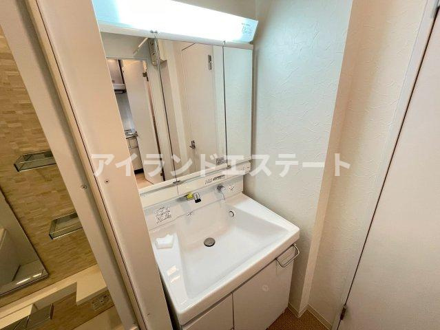 Opus Uno Sangenjaya　楽器演奏可　駅近　ネット無料　床暖房の独立洗面台