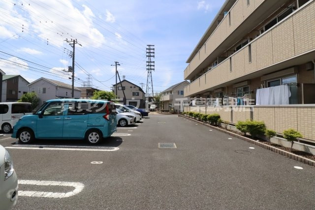 ロイヤル　オークの駐車場|駐車場があります