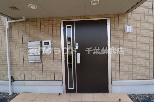 ロイヤル　オークのエントランス|清潔なエントランスです