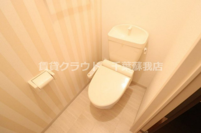 ロイヤル　オークのトイレ|今の時代にマッチした温水洗浄便座機能付きです！