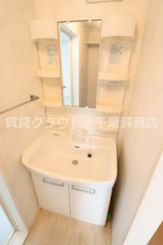 ロイヤル　オークの洗面所|忙しい朝の身支度に便利な独立洗面台♪