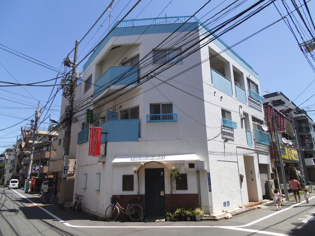 川田ビルの外観|角地にある建物です！