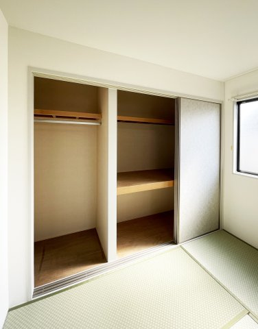 シャーメゾン八万　２番館の収納