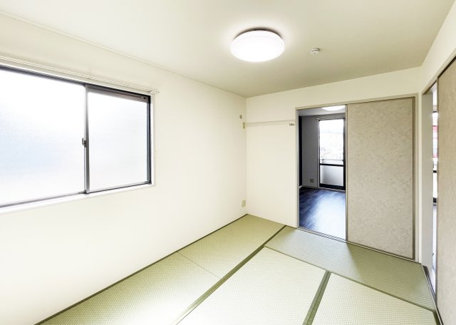 シャーメゾン八万　２番館の和室