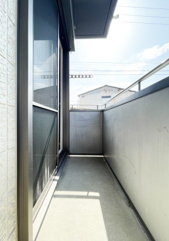 シャーメゾン八万　２番館のバルコニー