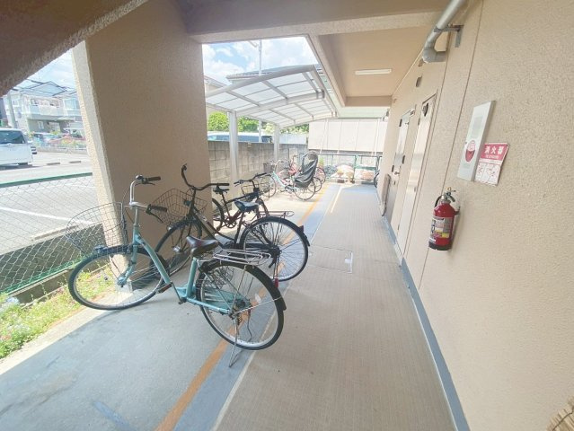 ファミールMのエントランス