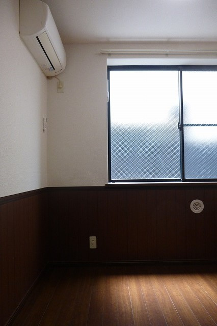 アーバンプレイス新宿都庁前 の洋室|明るい洋室です