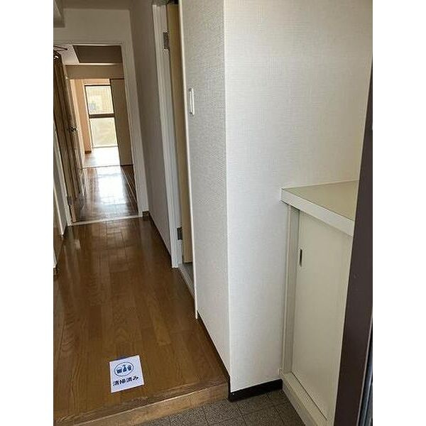 ライオンズマンション二条城東の玄関