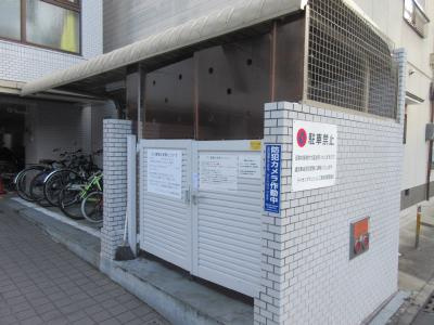 ライオンズマンション二条城東のその他共用部分|ゴミ回収ＢＯＸ