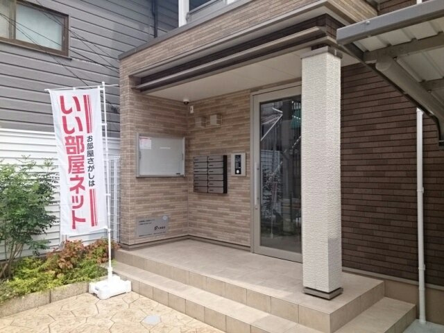 コータコートのエントランス|建物の内部です