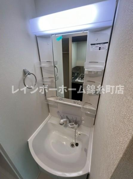 SUNNY HILLS 新小岩の独立洗面台