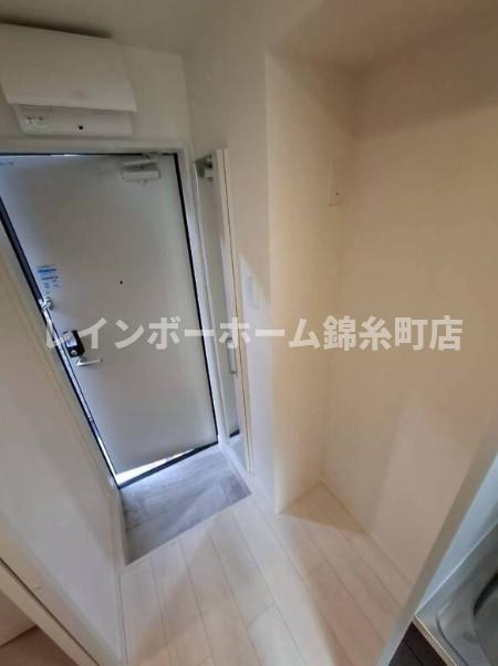 SUNNY HILLS 新小岩の玄関