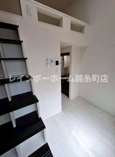 SUNNY HILLS 新小岩の内装