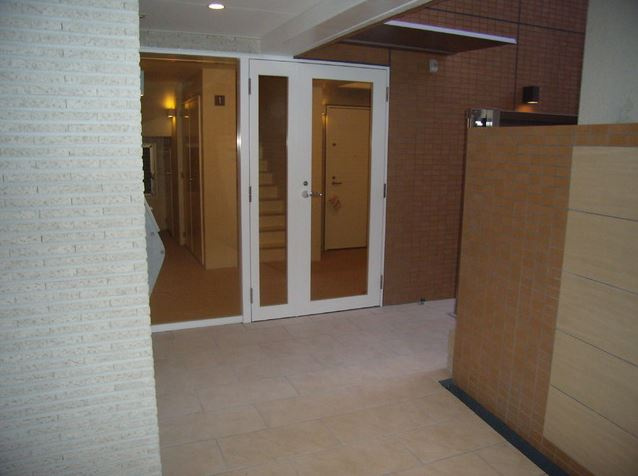 山手曙橋マンションのエントランス|山手曙橋マンション