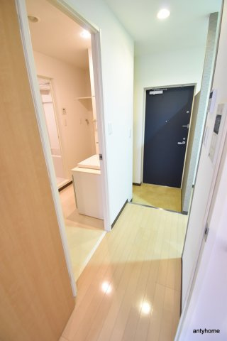 S-FORT江坂公園 仲介手数料無料の玄関