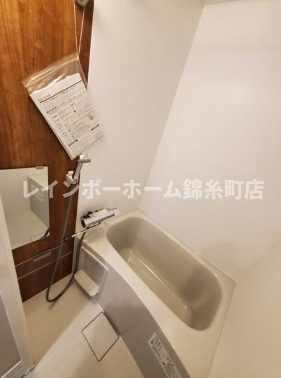 足立区中川２丁目のアパートの浴室