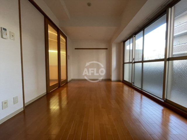 ウィスタリア京橋の居間・リビング|ウィスタリア京橋　洋室