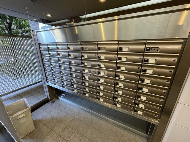 ウィスタリア京橋のその他共用部分|ウィスタリア京橋　メールボックス