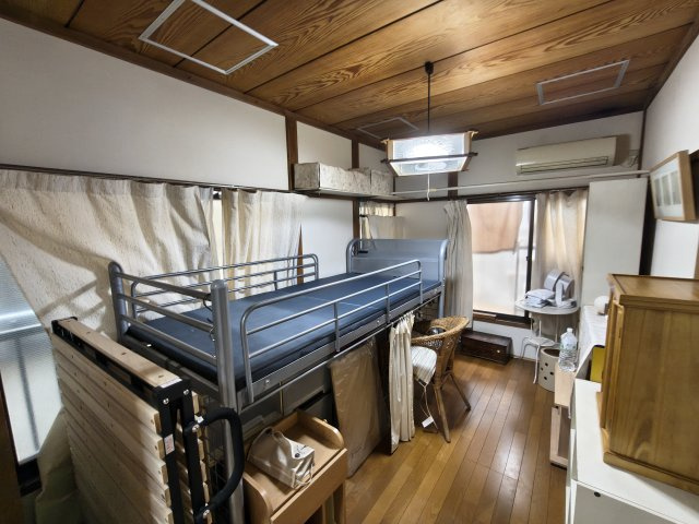 旧浦野邸の洋室|明るい洋室です