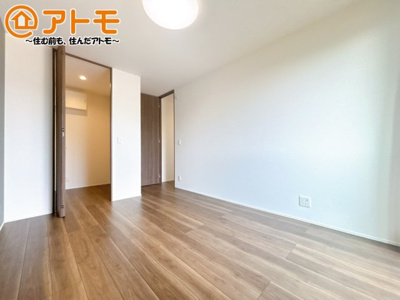 【子供部屋】 | 沼津市大岡Ⅸ　分譲住宅　3号棟 | 収納豊富な洋室は使い勝手良好です！