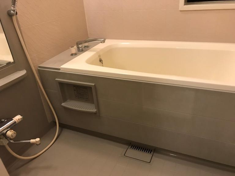 六本木戸建の浴室