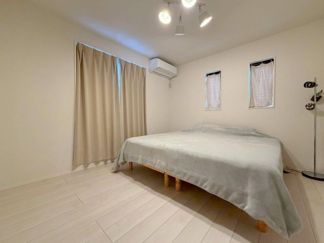 八潮市古新田　中古戸建の洋室|◆7.5帖の主寝室◆