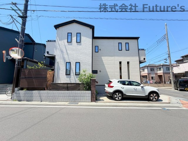 八潮市古新田　中古戸建の外観|◆統一感ある美しい街並みの大型分譲地内◆角地◆