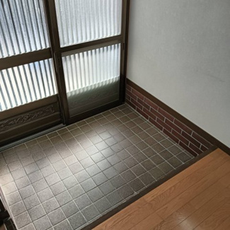 【玄関】 | 高島市安曇川町青柳2032-154　中古戸建