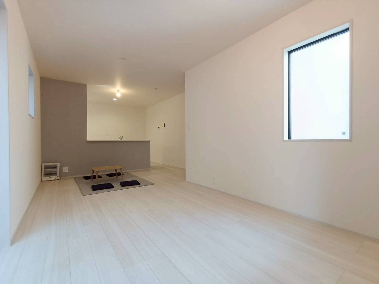 八潮市　二丁目　新築戸建　全1棟の居間・リビング|施工例です