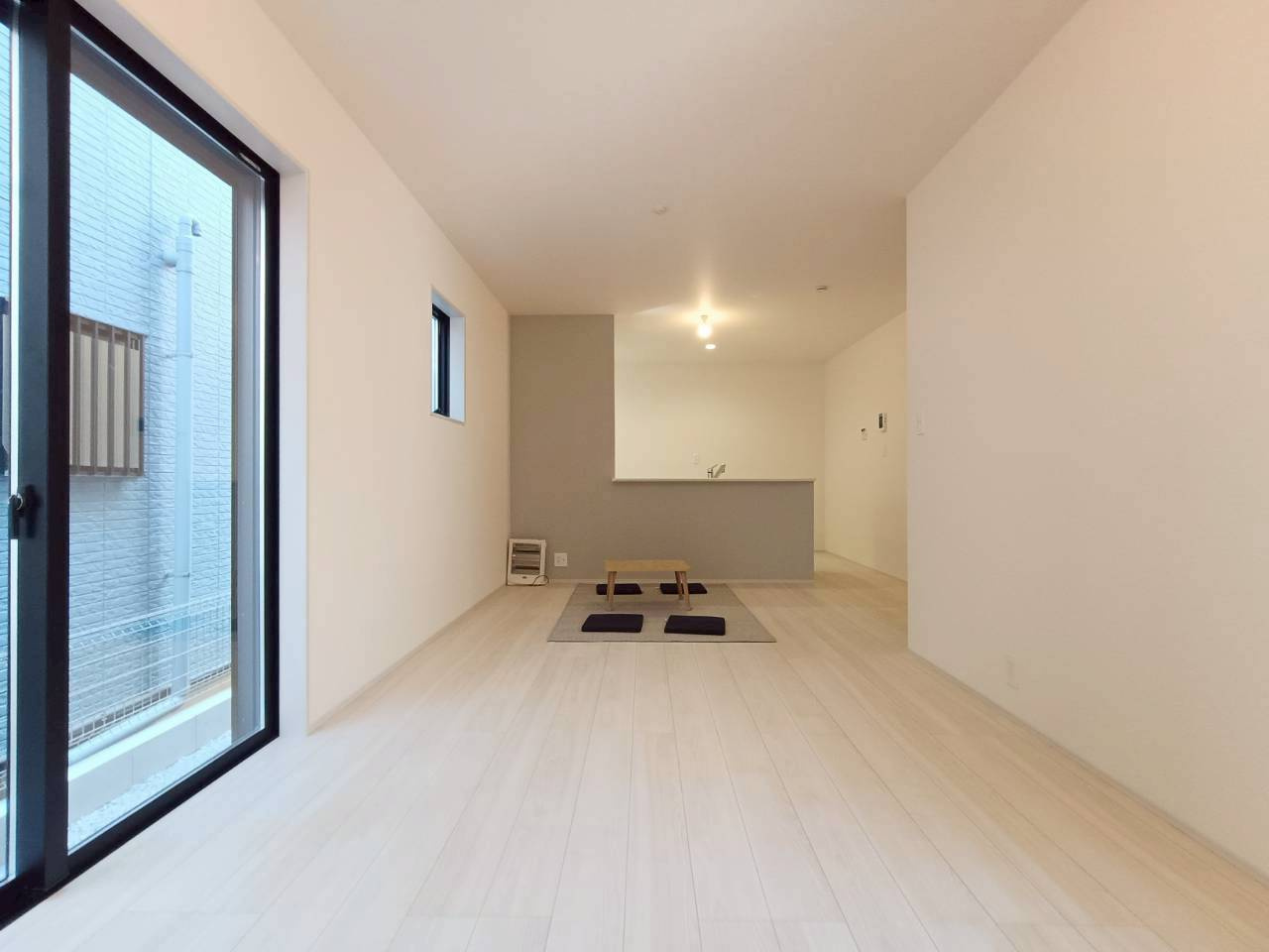 八潮市　二丁目　新築戸建　全1棟の居間・リビング|施工例です
