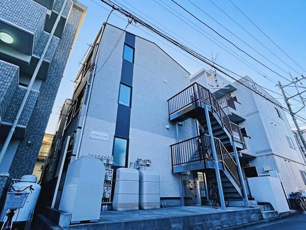 相模原市中央区矢部２丁目のアパートの外観