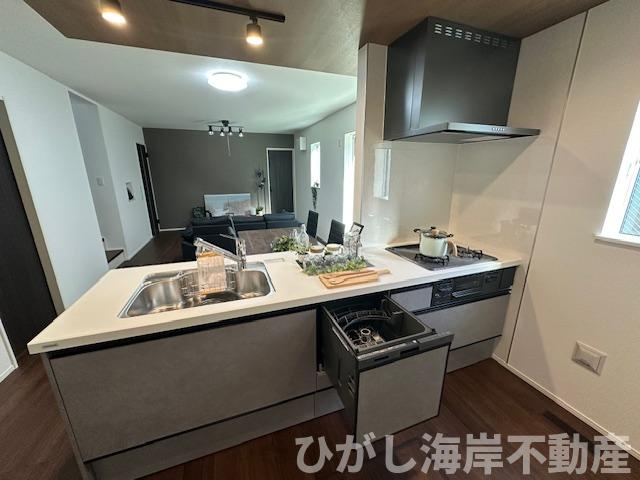 平塚市山下1丁目　新築戸建　全2棟のキッチン|キッチンスペース