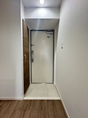 アルファコート東あずまの玄関