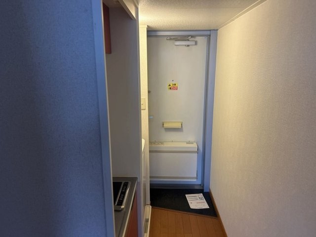 レオパレスキヨミズハイツの玄関