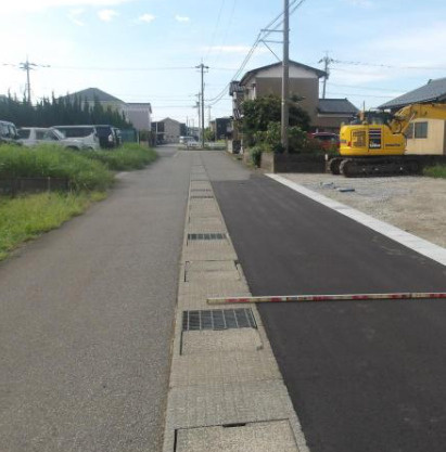 春江町江留中　新築戸建③の前面道路含む現地写真