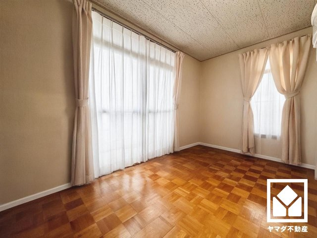 城陽市久世上大谷の洋室|実写真と間取り図からCG再現した「空室リフォームイメージ」のため、実際と異なります。