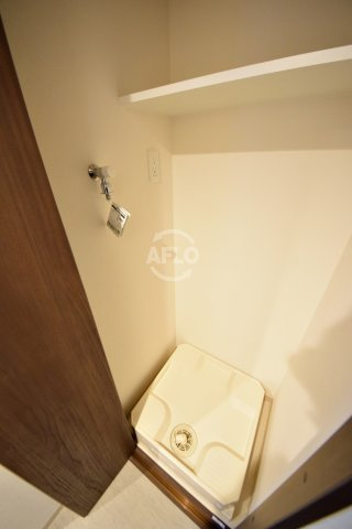 エグゼ堺筋本町の洗面所|エグゼ堺筋本町　室内洗濯機置き場