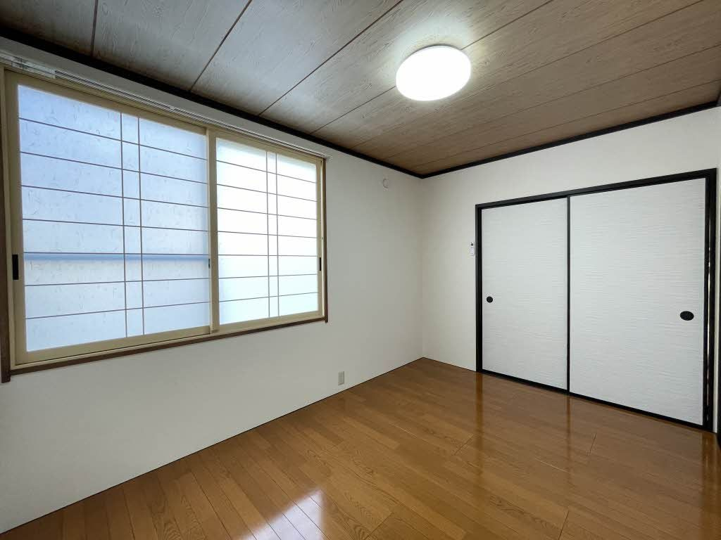 日高レジデンス Ａの洋室