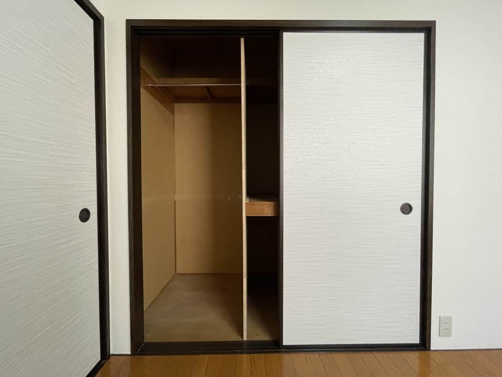 日高レジデンス Ａの収納