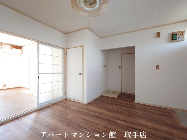 ルフランイノの居間・リビング