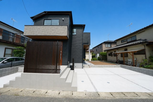 “前に何も建たない価値”川×緑地の抜け感｜敷地51坪×並列2台のゆとりある暮らし★仲介手数料無料★